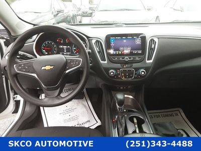 2021 Chevrolet Malibu - Photo 3