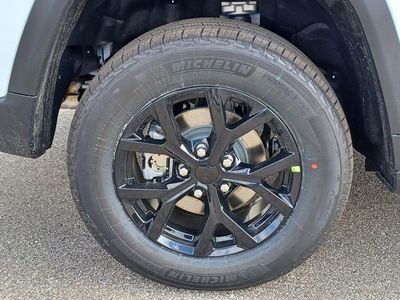 2026 Jeep Grand Cherokee — detail view
