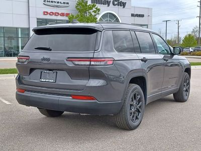 2026 Jeep Grand Cherokee — interior view