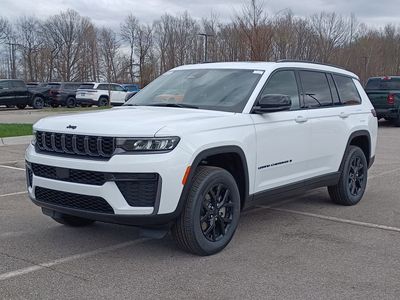2026 Jeep Grand Cherokee — side profile view