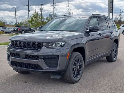2026 Jeep Grand Cherokee — side profile view