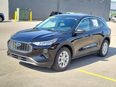 2023 Ford Escape — side profile view