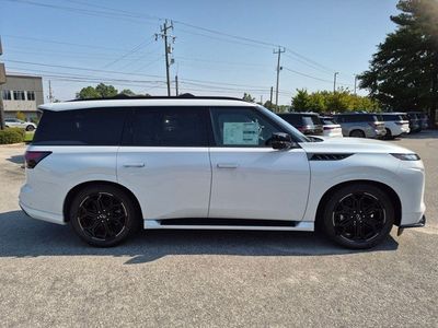 2027 INFINITI QX80 — side profile view