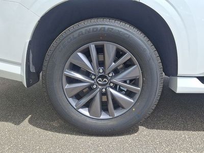2026 INFINITI QX80 — detail view