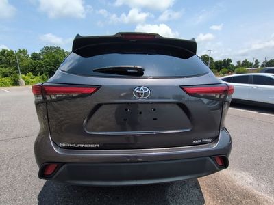 2023 Toyota Highlander — detail view