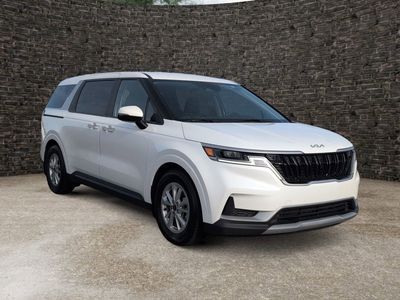 2024 Kia Carnival MPV — side profile view