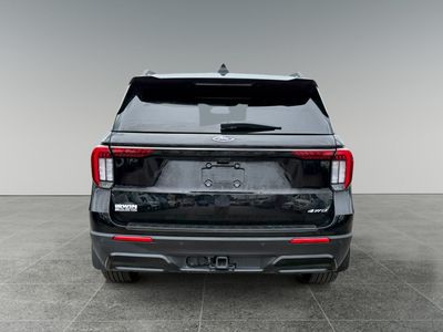 2025 Ford Explorer — detail view