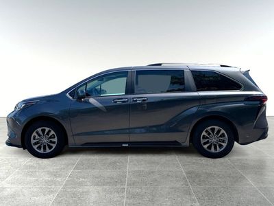 2025 Toyota Sienna — side profile view