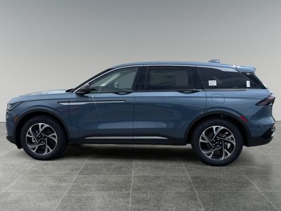 2026 Lincoln Nautilus — side profile view
