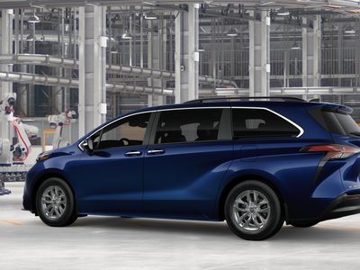 2026 Toyota Sienna — detail view
