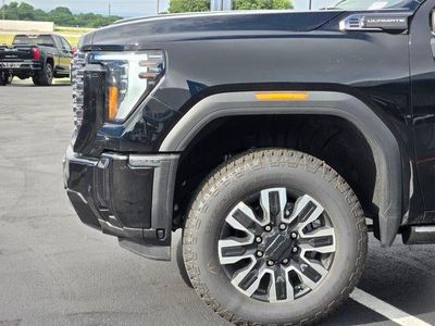 2026 GMC Sierra 2500 HD — detail view