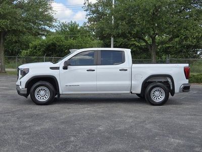 2023 GMC Sierra 1500 — interior view