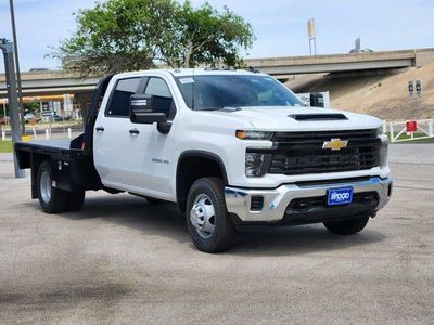 2026 Chevrolet Silverado 3500 HD Chassis Cab — side profile view