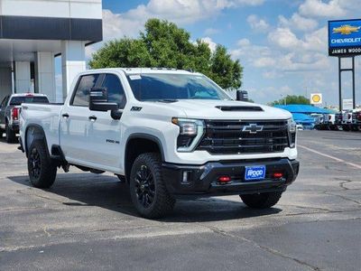 2026 Chevrolet Silverado 2500 HD — side profile view
