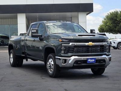 2026 Chevrolet Silverado 3500 HD — side profile view