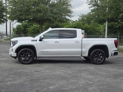 2023 GMC Sierra 1500 — interior view