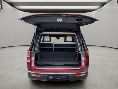 2022 Jeep Wagoneer — interior view