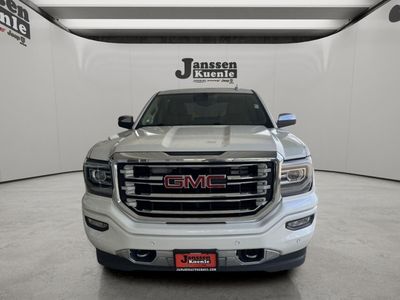 2018 GMC Sierra 1500 — interior view