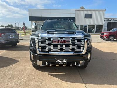 2026 GMC Sierra 2500 HD — side profile view