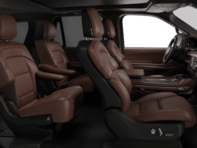 2027 Lincoln Navigator — detail view