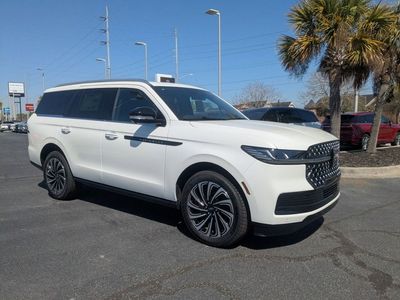 2026 Lincoln Navigator — side profile view