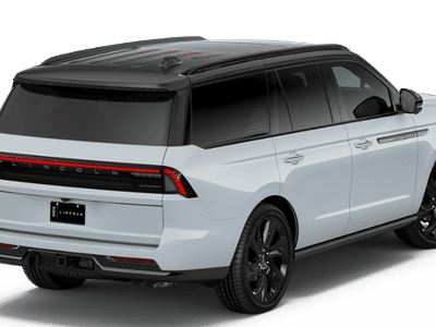 2026 Lincoln Navigator — rear three-quarter view