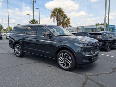 2026 Lincoln Navigator L — side profile view