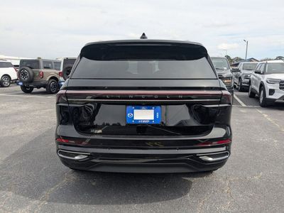 2026 Lincoln Nautilus — detail view