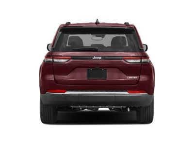 2023 Jeep Grand Cherokee — detail view