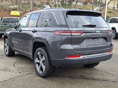 2025 Jeep Grand Cherokee — rear three-quarter view