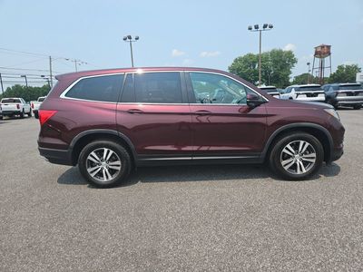 2016 Honda Pilot — detail view