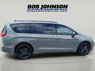 2023 Chrysler Pacifica — side profile view