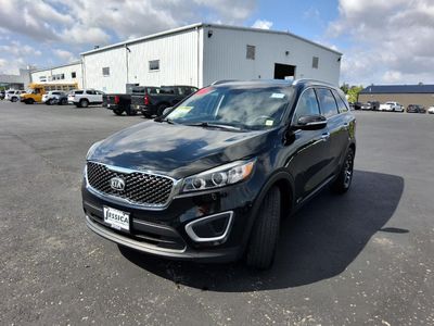 2017 Kia Sorento — detail view