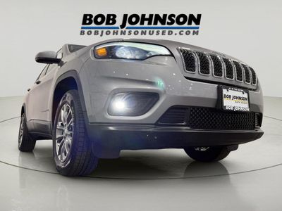 2019 Jeep Cherokee — side profile view