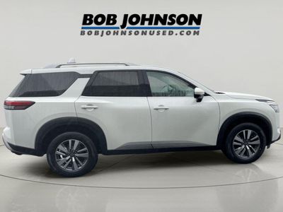 2023 Nissan Pathfinder — side profile view