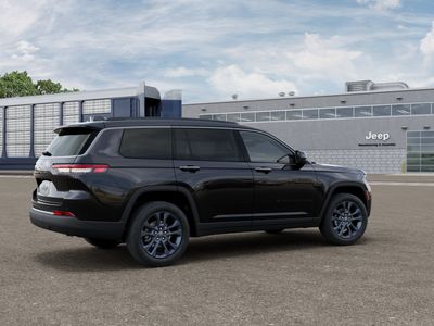 2026 Jeep Grand Cherokee — side profile view