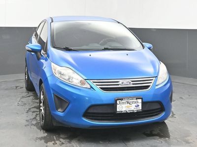 2013 Ford Fiesta — side profile view
