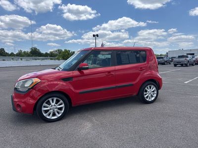 2013 Kia Soul — rear three-quarter view