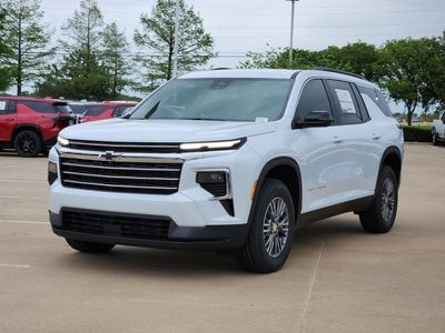 2026 Chevrolet Traverse — side profile view