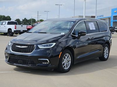 2024 Chrysler Pacifica — rear three-quarter view