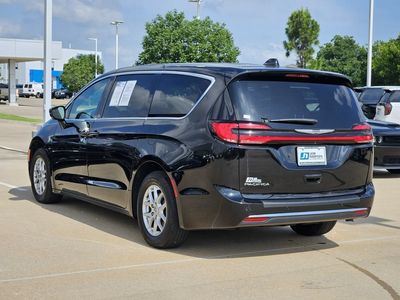 2024 Chrysler Pacifica — detail view