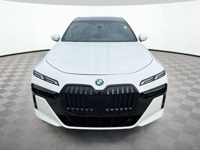 2023 BMW 7 Series — side profile view