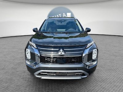 2026 Mitsubishi Outlander — side profile view