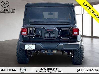 2022 Jeep Wrangler — interior view