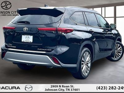 2021 Toyota Highlander — side profile view