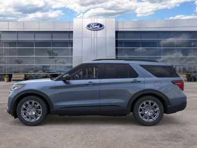 2026 Ford Explorer — detail view