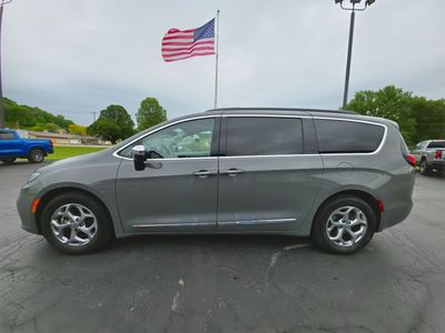 2023 Chrysler Pacifica — side profile view