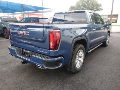 2024 GMC Sierra 1500 — detail view