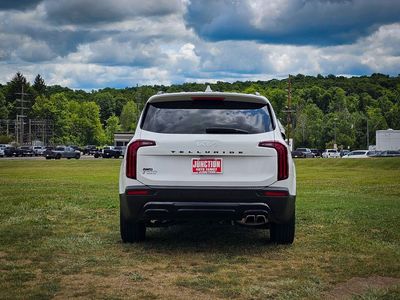 2022 Kia Telluride — interior view
