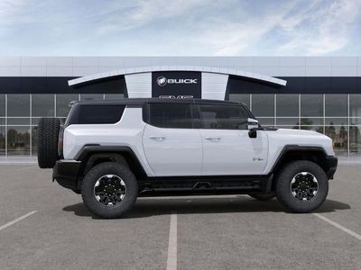 2025 GMC HUMMER EV SUV — detail view